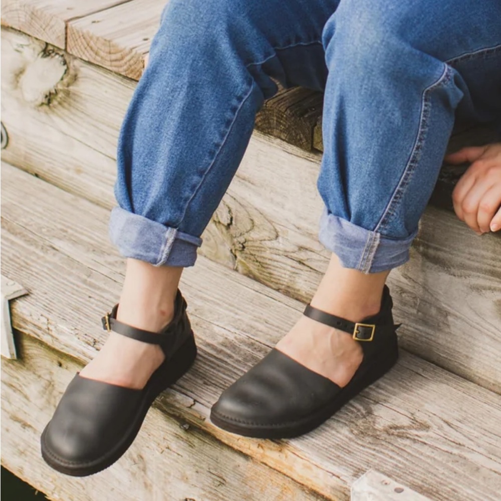 AURORA Black Mary Jane Leather Ankle Strap Shoes US 8